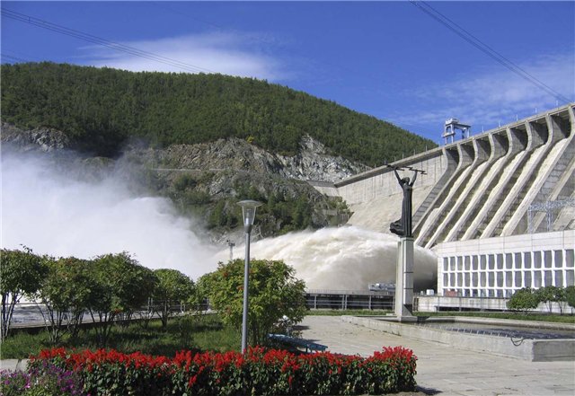 ГЭС - основа экономики города Зея Амурской области