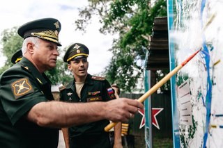 Для Дальневосточное высшее общевойсковое командное училище им. Маршала Советского Союза К.К. Рокоссовского